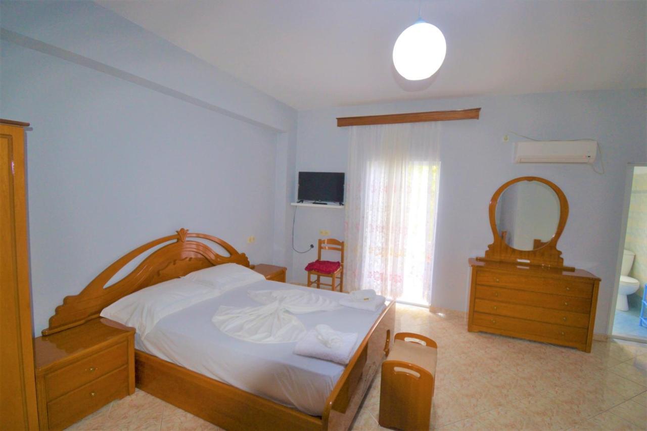 Villa Shqiponja Sarandë Eksteriør bilde